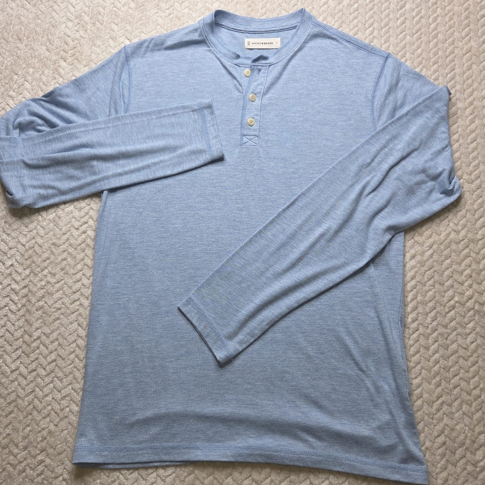 Lucky Brand Men’s Long Sleeve Light Blue Henley Shirt Small